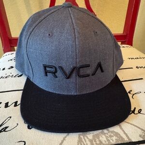 RVCA Twill II Snapback Adjustable Grey and Black Hat Cap NWT